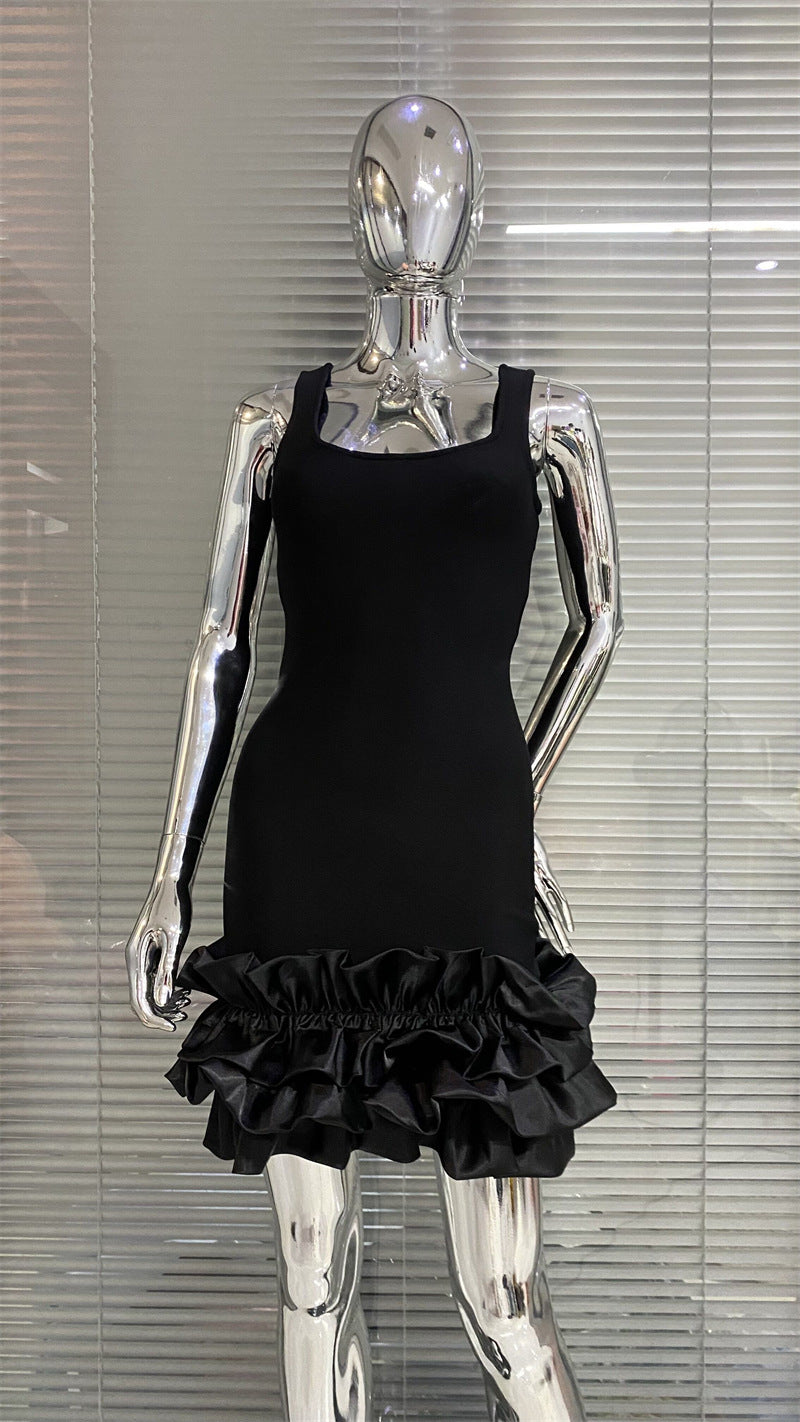 Lindo vestido de vendaje de chaleco escotado con dobladillo de falda de brote tridimensional