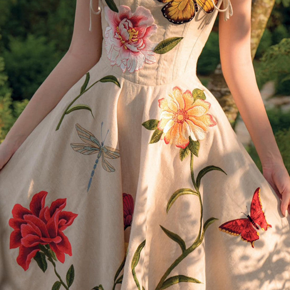 Robe à bretelles vintage à fleurs élégante