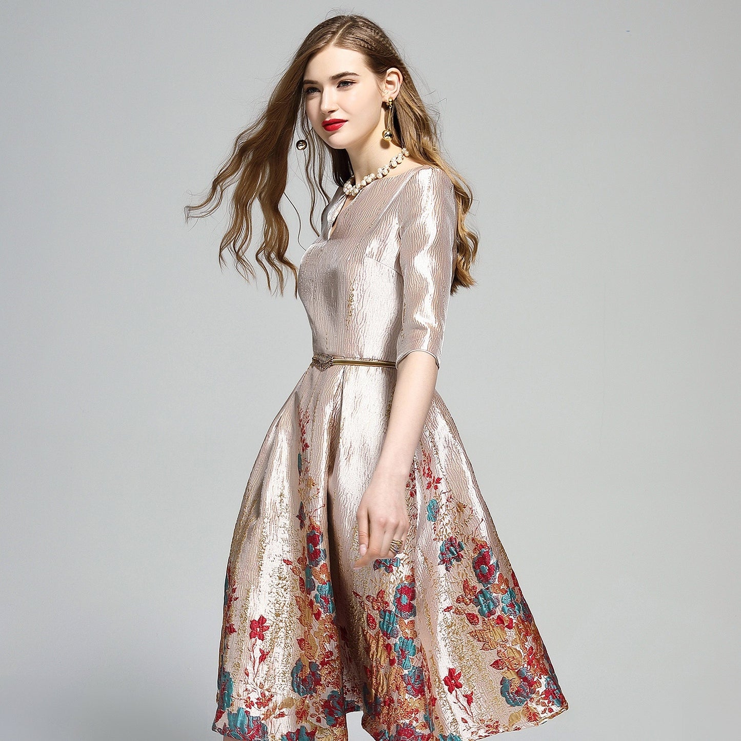 Robe haut de gamme en jacquard mi-longue à ourlet large