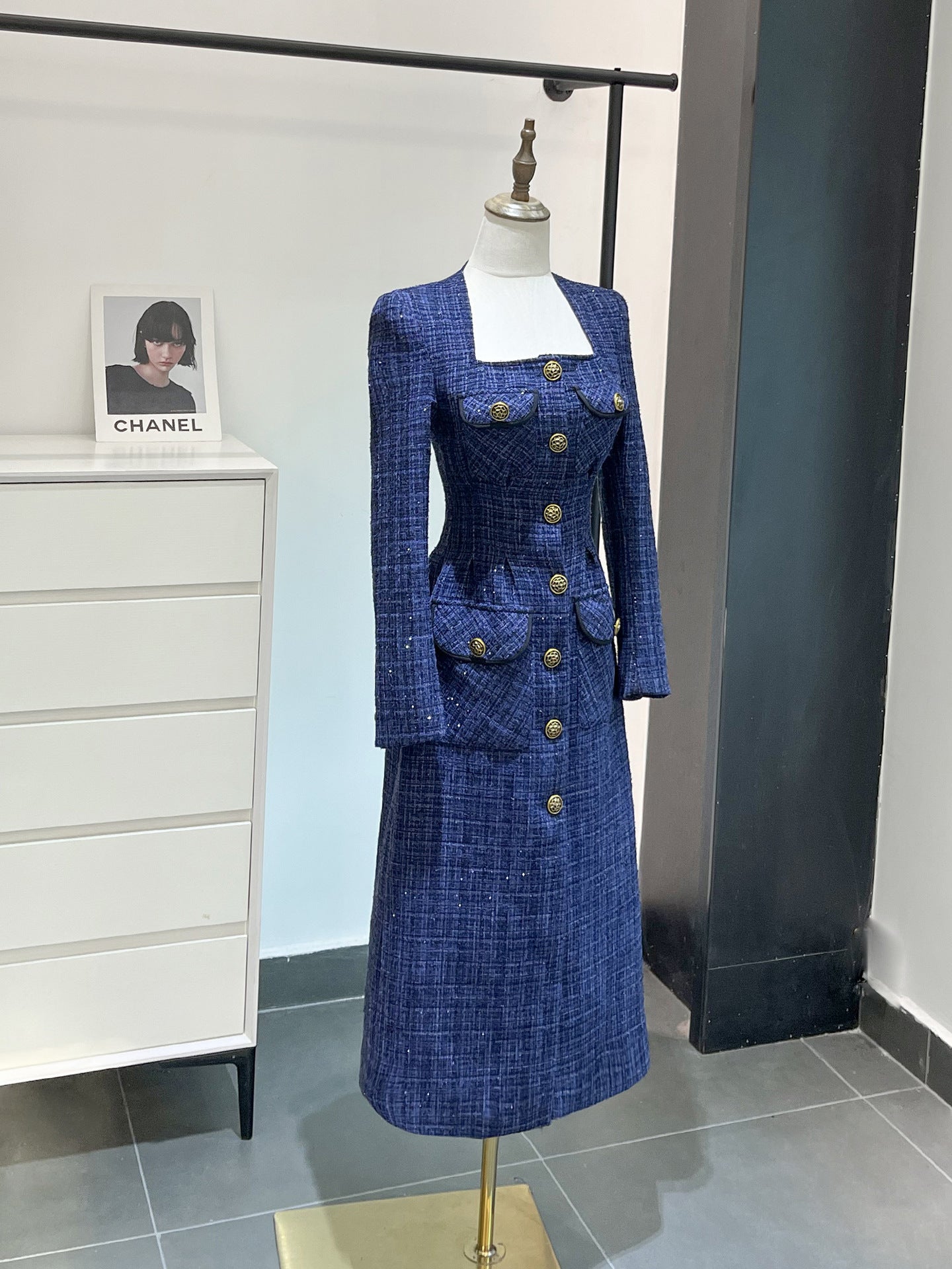 Vestido de tweed francés con temperamento socialité