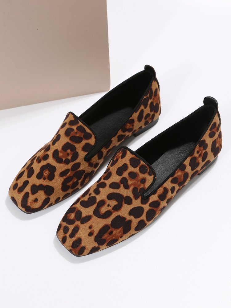 Zapatos de salón con estampado de leopardo elegantes y ligeros para mujer