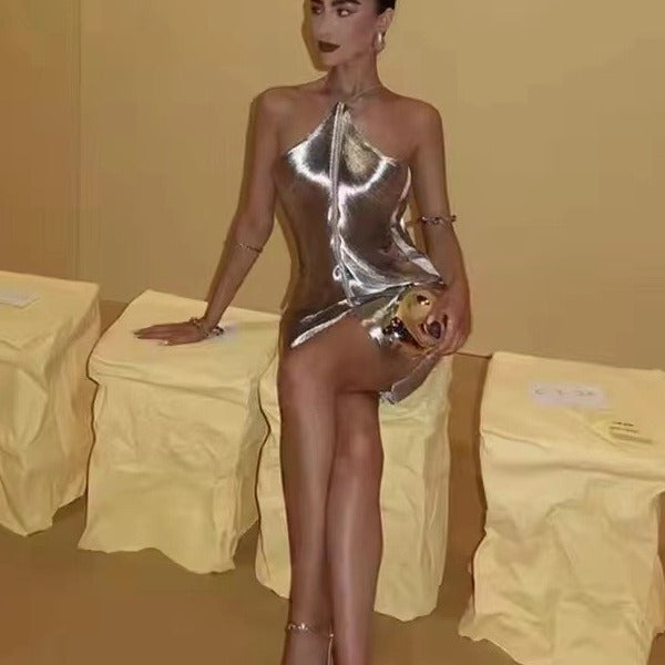Robe dos nu à pompons tendance