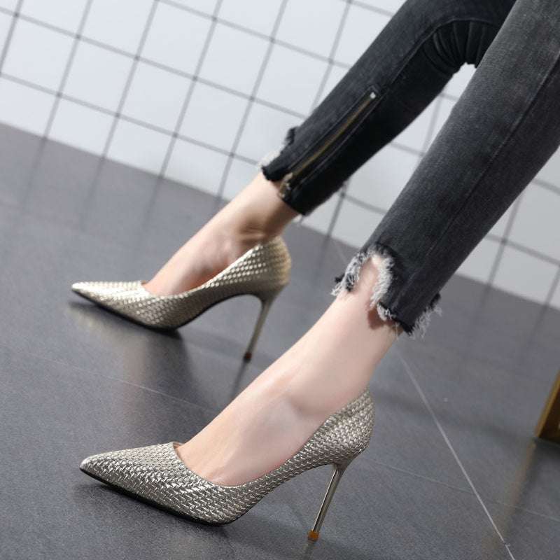 Chaussures à talons aiguilles en cuir rouge