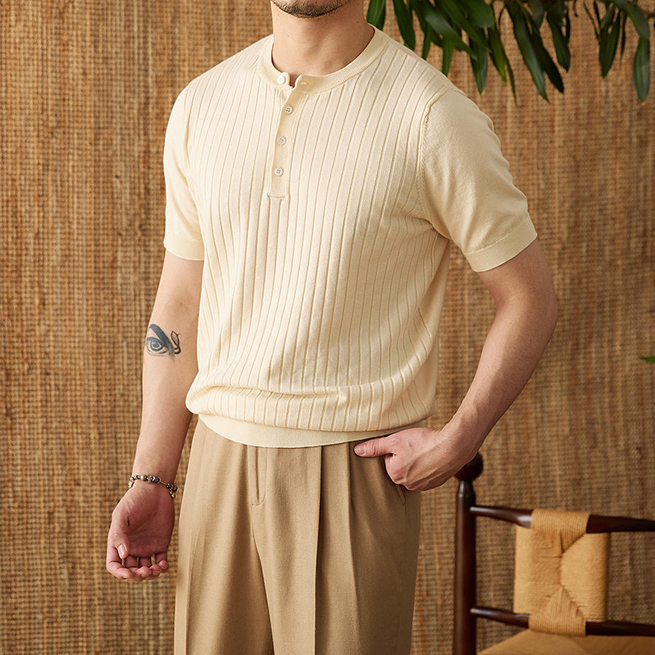 Camiseta de manga corta de verano de algodón tencel con rayas hundidas para hombre