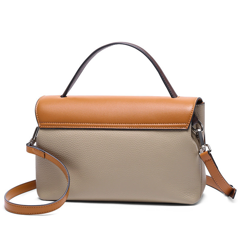 Bolsos de cuero en contraste