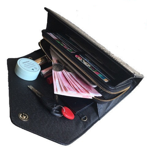 Women's Crocodile Pattern Clutch Bag