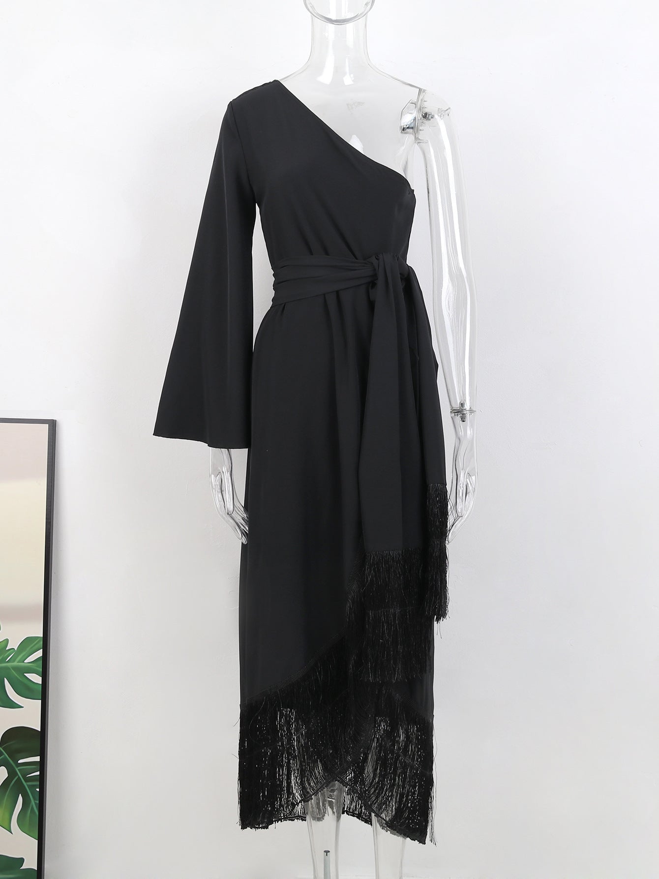 Women's Fashion Solid Color Shoulder Long Sleeve Off-the-shoulder Waist Tassel Dress