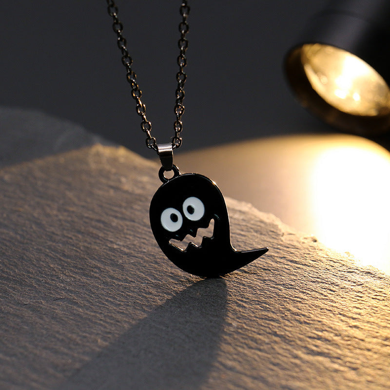 Collier avec pendentif tête de citrouille, crâne, chauve-souris et fantôme du festival des fantômes
