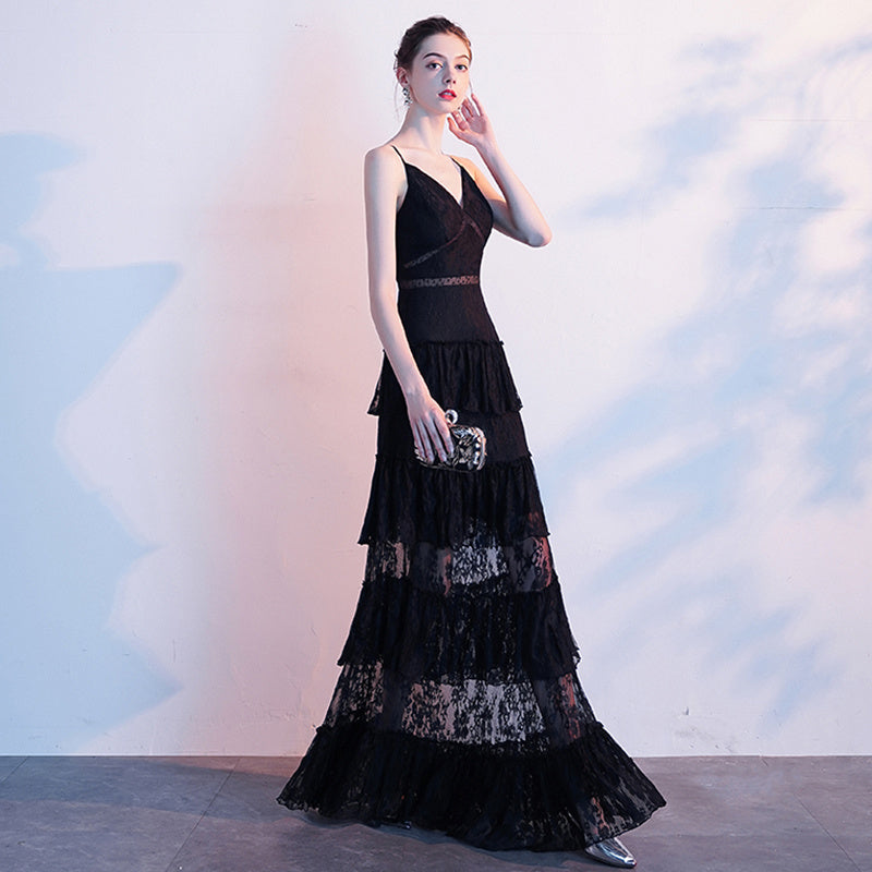 Robe de soirée noire à bretelles pour femme