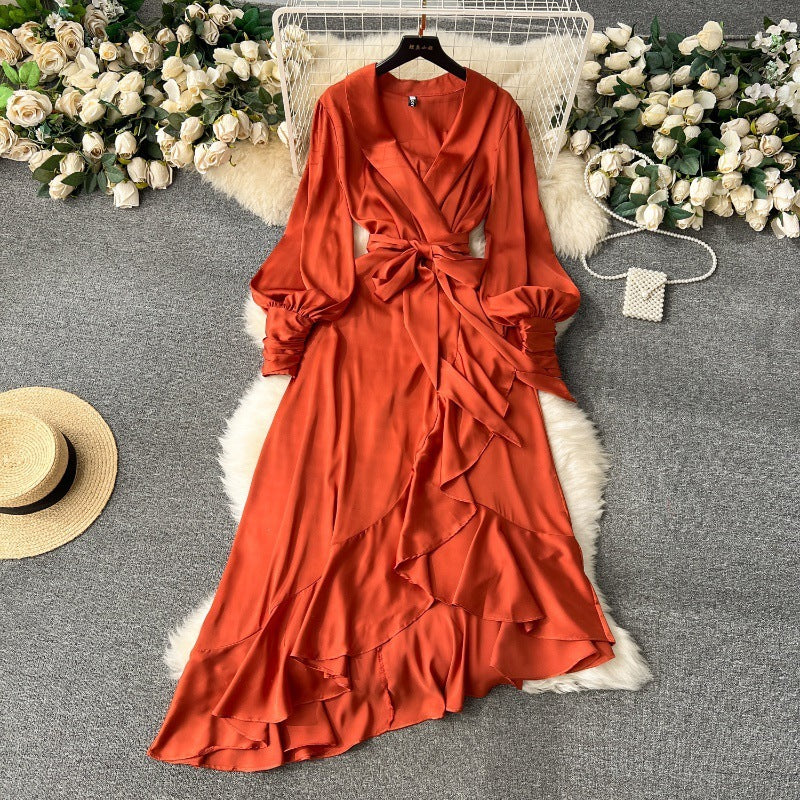 Vestido de falda de traje irregular con volantes y ribete de cintura con cordones de manga larga