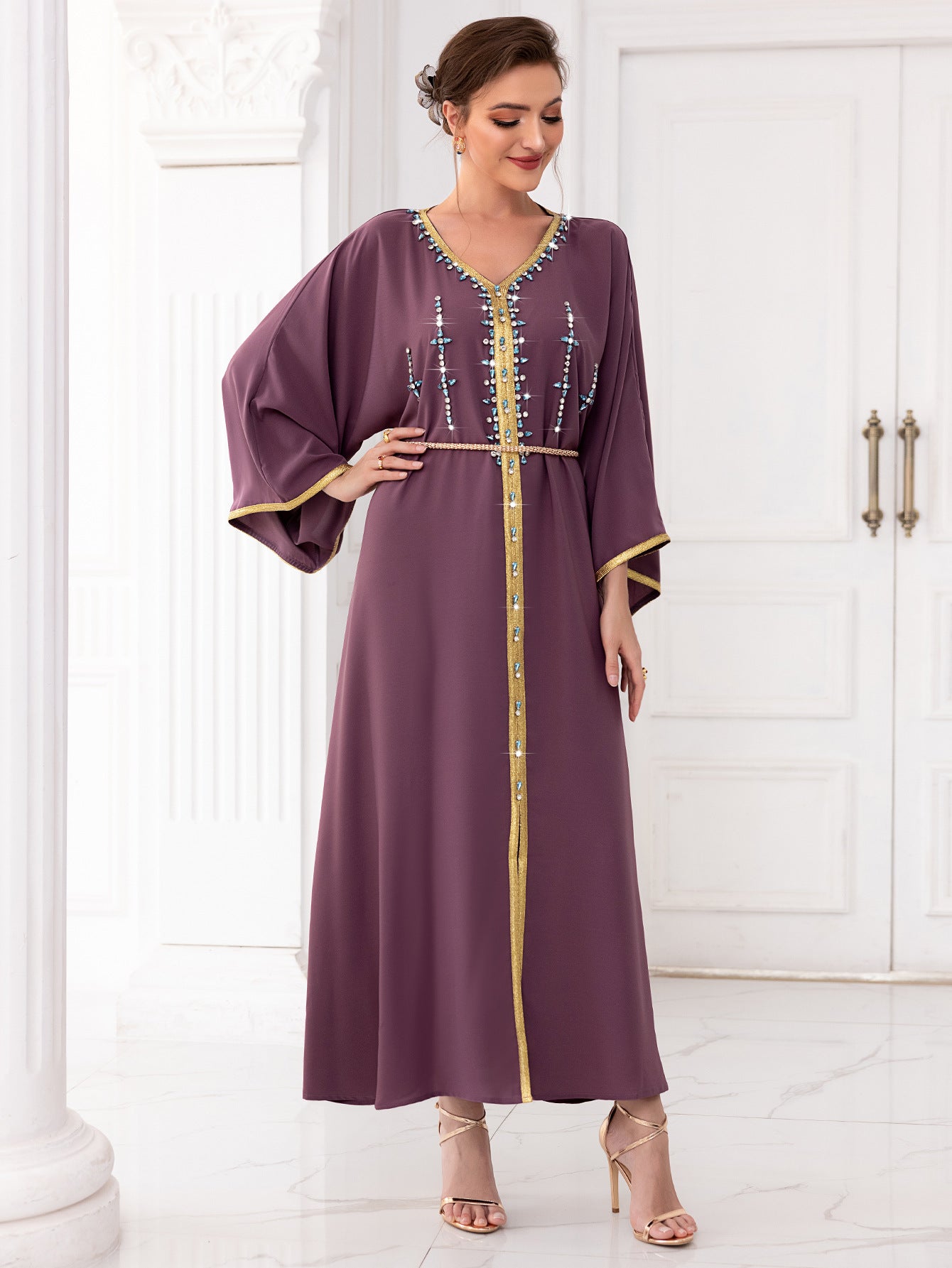 Robe à manches Dubaï en diamant cousue à la main, couleur racine d'épinard