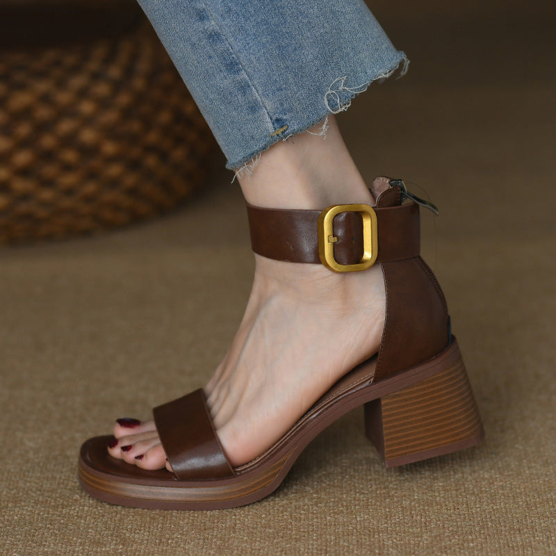 Sandalias de tiras estilo británico retro con tacón grueso