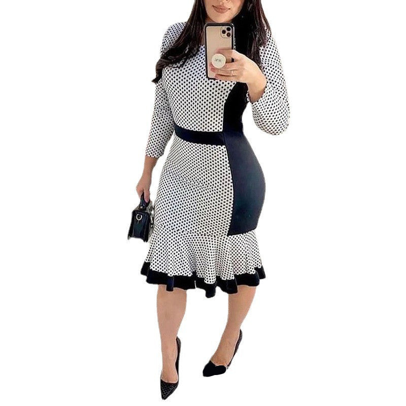 Robe à volants contrastés et imprimé à pois
