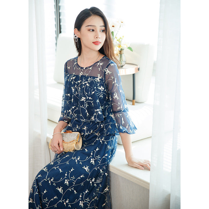 Robe moulante à manches longues et motif floral en dentelle pour femme