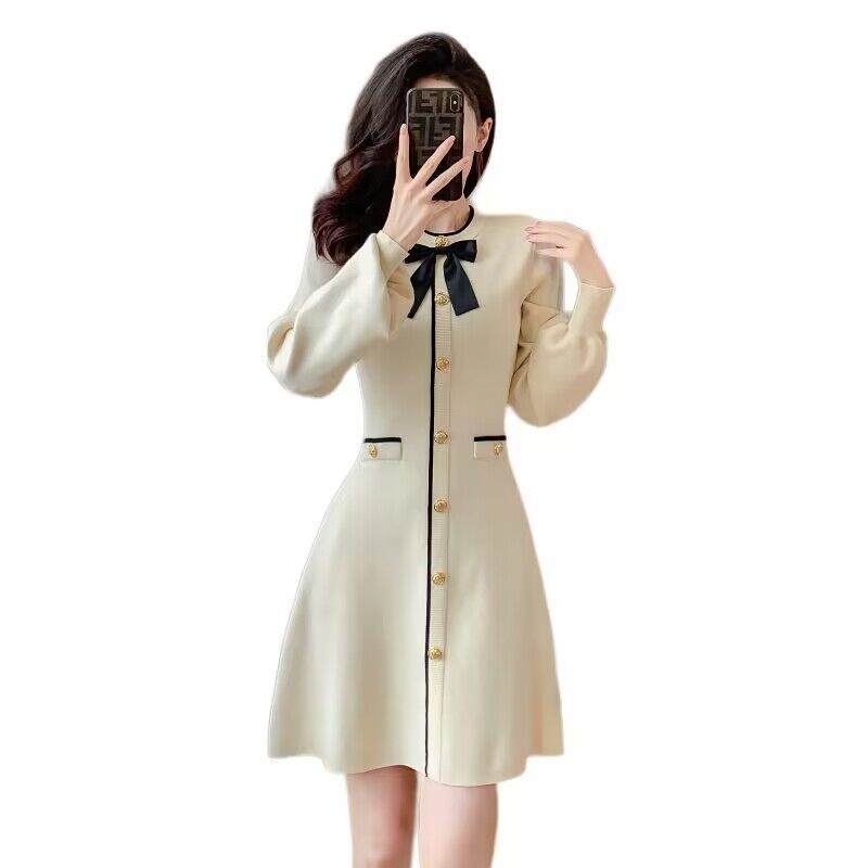 Vestido de punto con cuello y mangas de farol de invierno estilo francés con temperamento de diosa