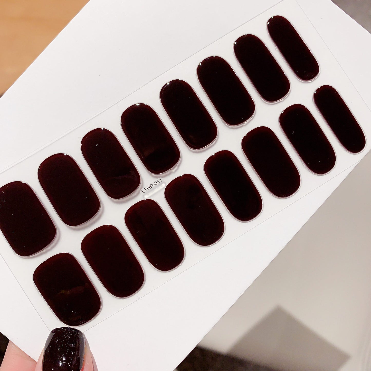 Autocollants UV semi-durcis de deuxième génération, imperméables et durables, pour la beauté des ongles