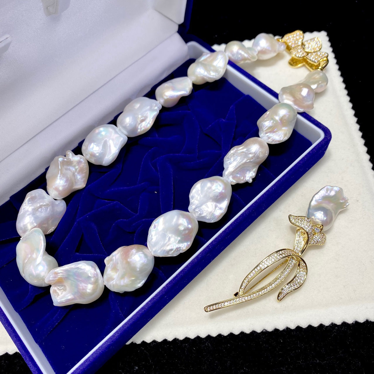 Collier de perles d'eau douce baroques naturelles à grosses particules pour femme