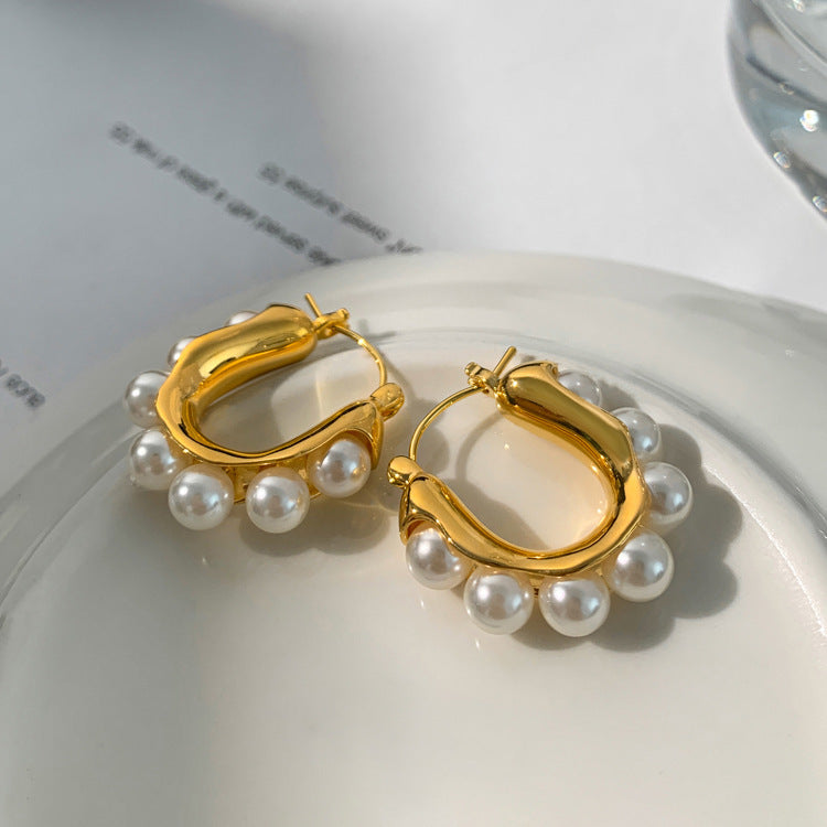 Clip d'oreille en perles, niche créative et tendance