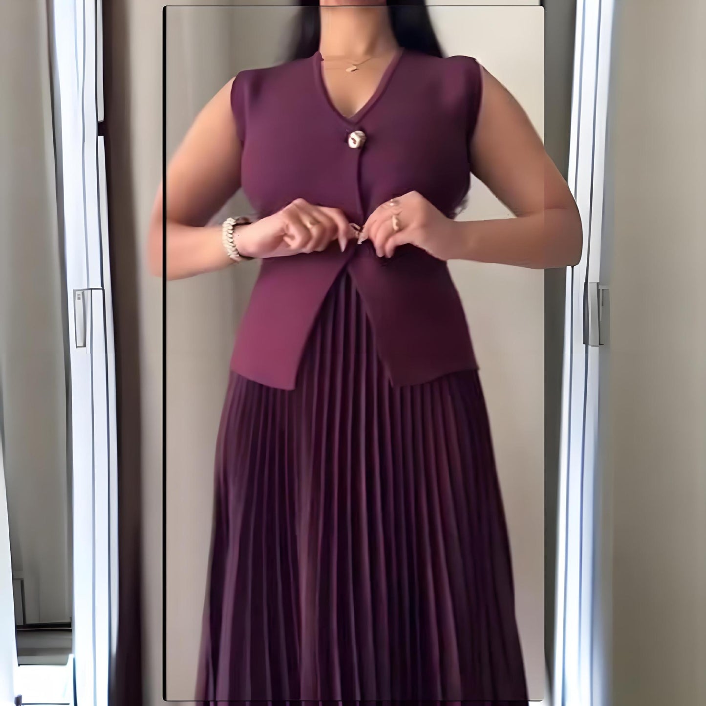 Tenue élégante de printemps pour femme, gilet sans manches à col en V et jupe plissée