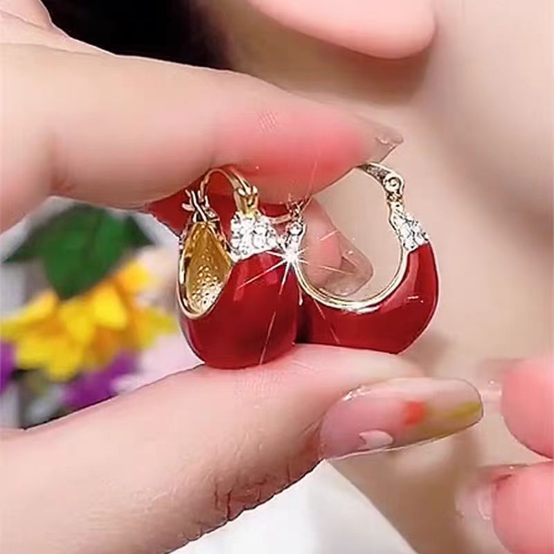 Pendientes altos y elegantes de diamantes de imitación con gotas de aceite en rojo y verde de High Sense
