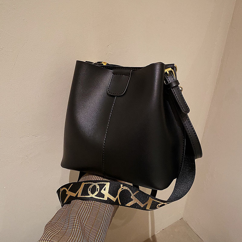 Sacs seau à bandoulière large et simple pour femmes, design minoritaire français