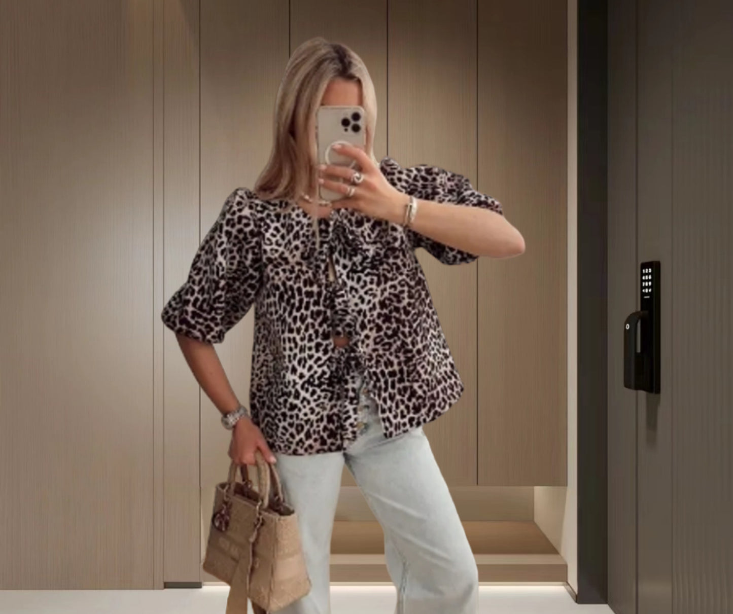 Camisa de manga abullonada con hojas de loto para mujer