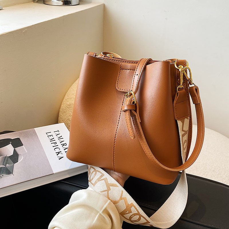 Sacs seau à bandoulière large et simple pour femmes, design minoritaire français