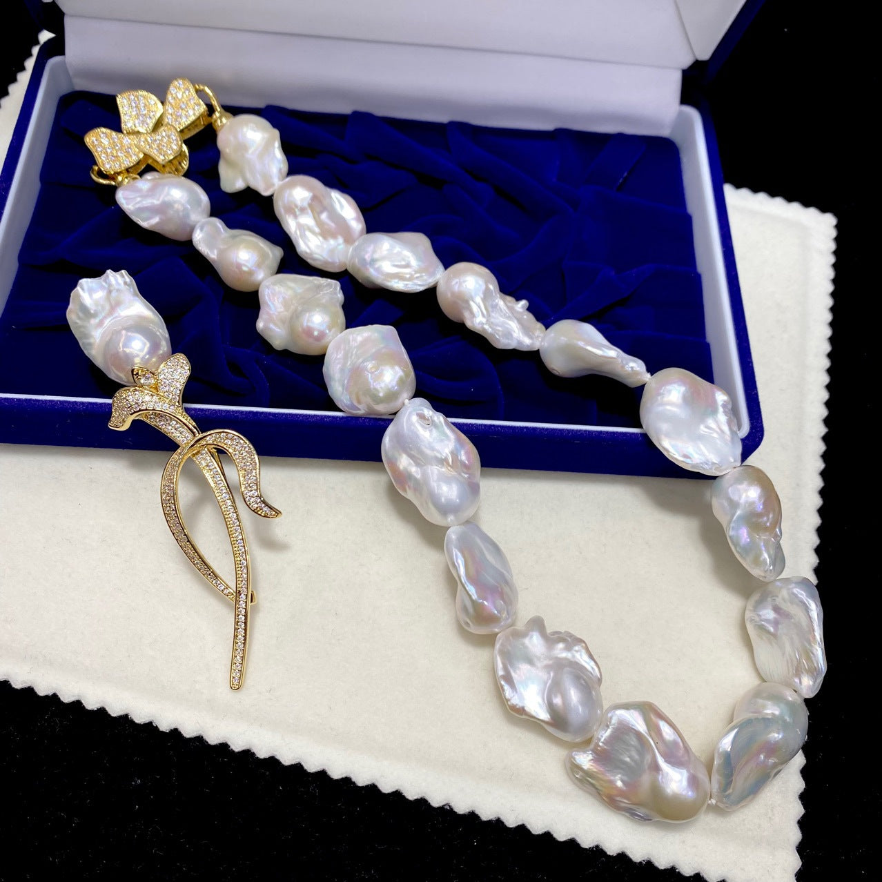 Collier de perles d'eau douce baroques naturelles à grosses particules pour femme