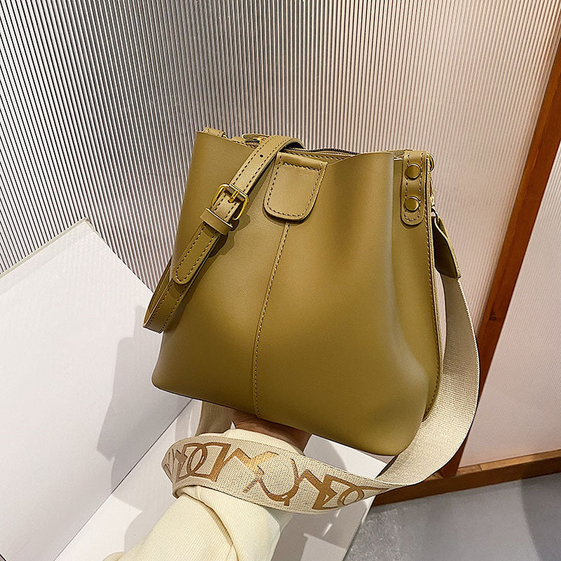 Sacs seau à bandoulière large et simple pour femmes, design minoritaire français
