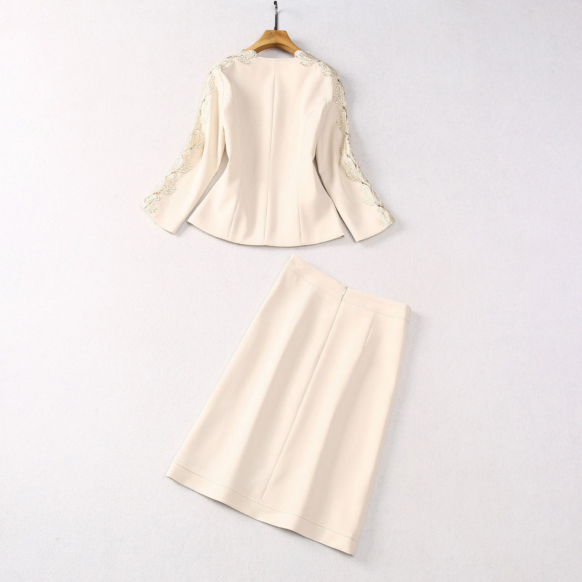 Sac à col en V avec boucle et appliques creuses, haut et jupe à la hanche