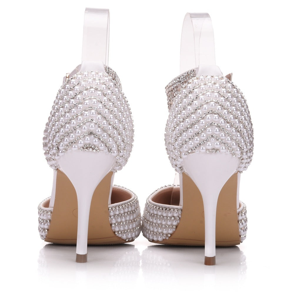Zapatos de tacón alto con punta en punta y tacón de aguja con tiras de diamantes de imitación