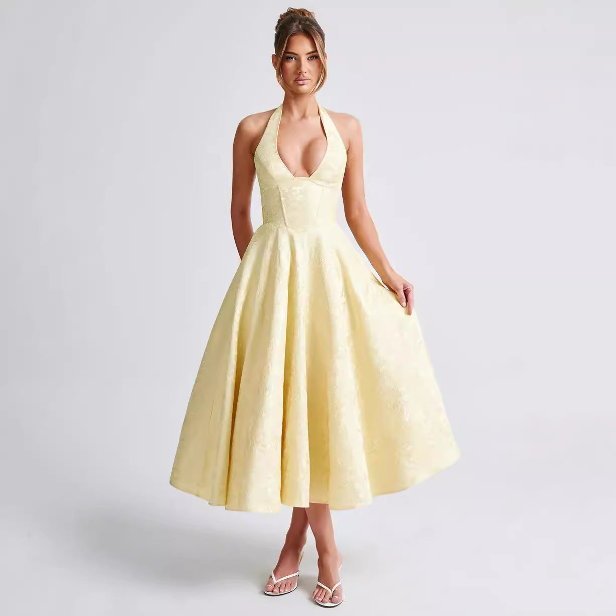 Robe longue en jacquard à col en V et dos nu, sans manches, avec lacets à la taille, style vacances