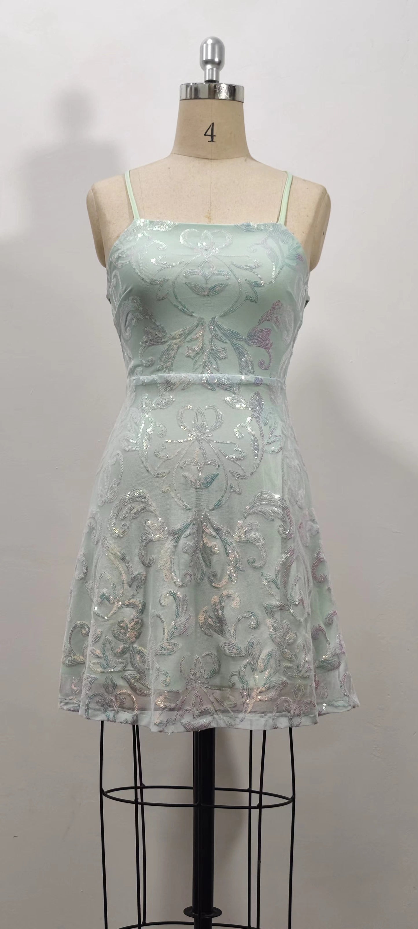 Robe de soirée à paillettes pour boîte de nuit