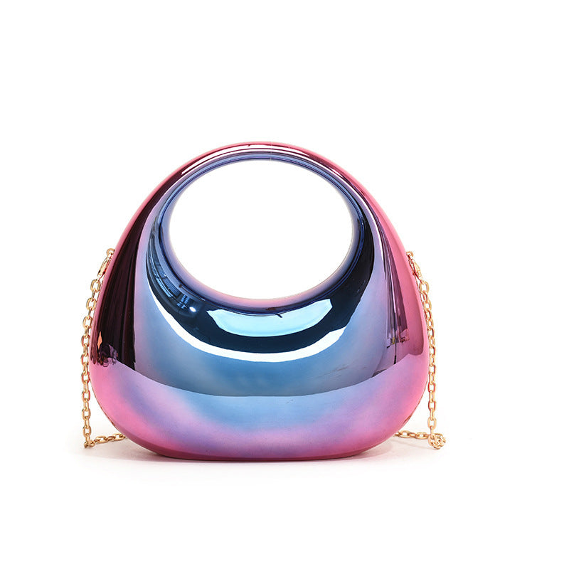 Sac à main en acrylique doré de petite taille avec chaîne oblique