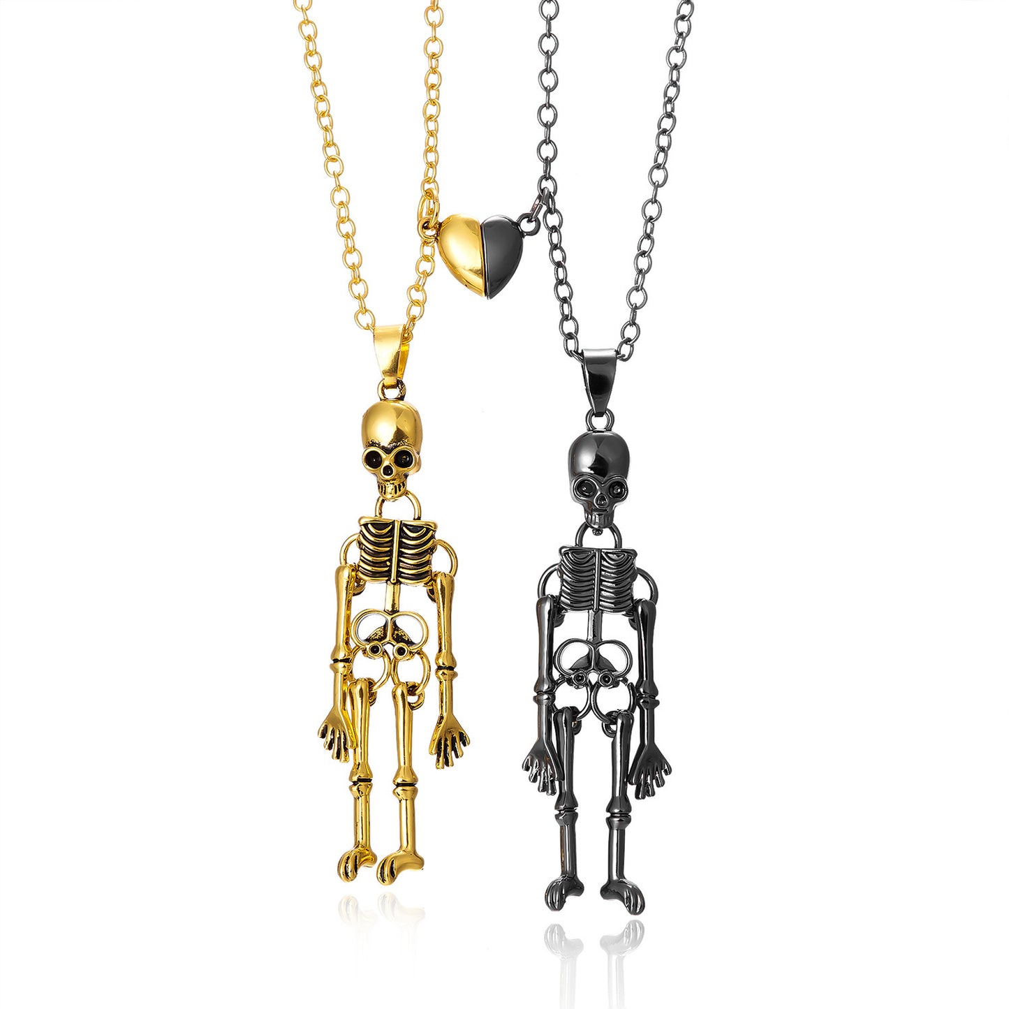 Collier vintage crâne fantôme main dans la main