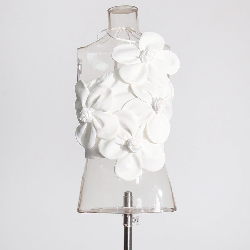 Haut asymétrique à motif floral tridimensionnel, coupe slim et amincissante