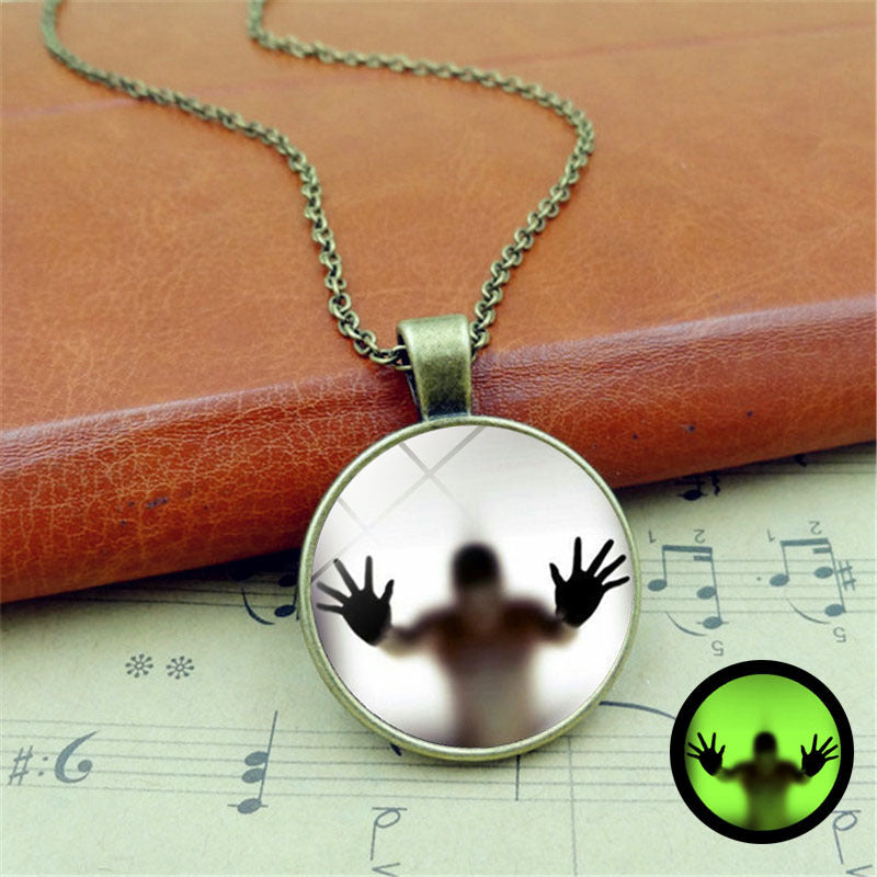 Collier rond lumineux Halloween personnalité clavicule pendentif chaîne de pull vintage accessoires de bijoux de mode