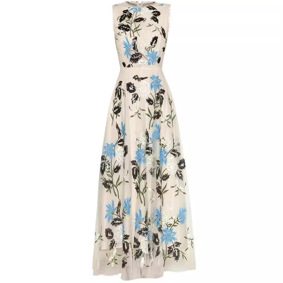 Robe à col rond sans manches brodée de perles à coudre