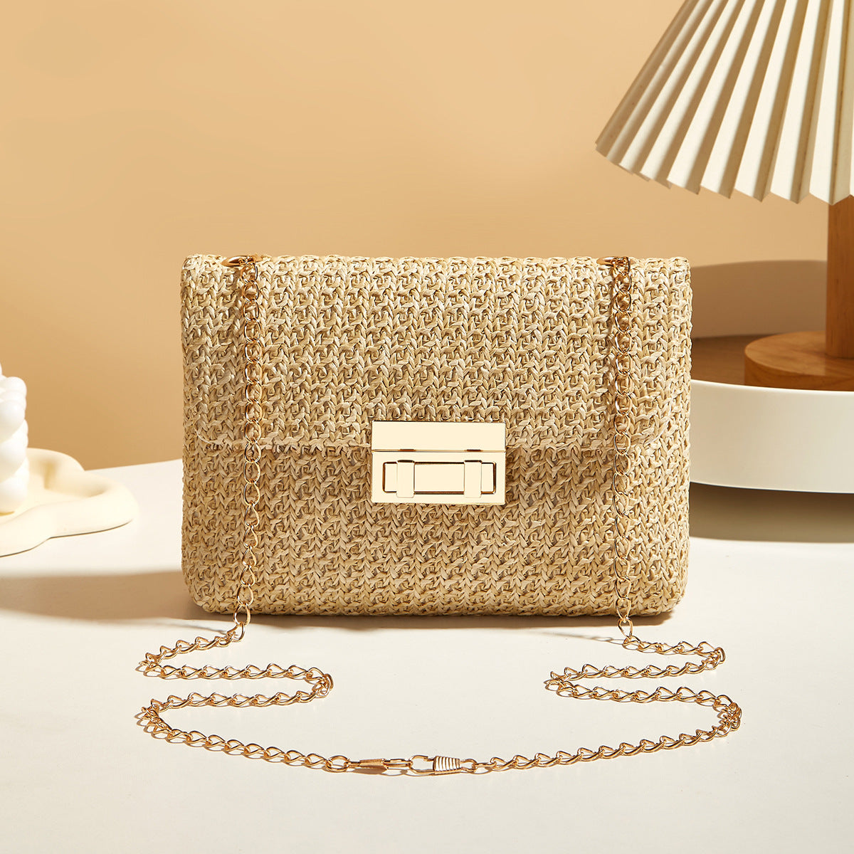 Sac carré simple fermé en paille pour femme
