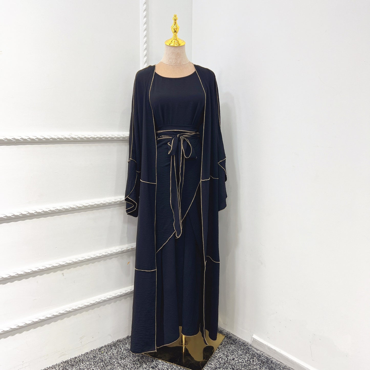Manteau de garniture Vêtements d'intérieur Robe Jupe Circonférence Costume trois pièces