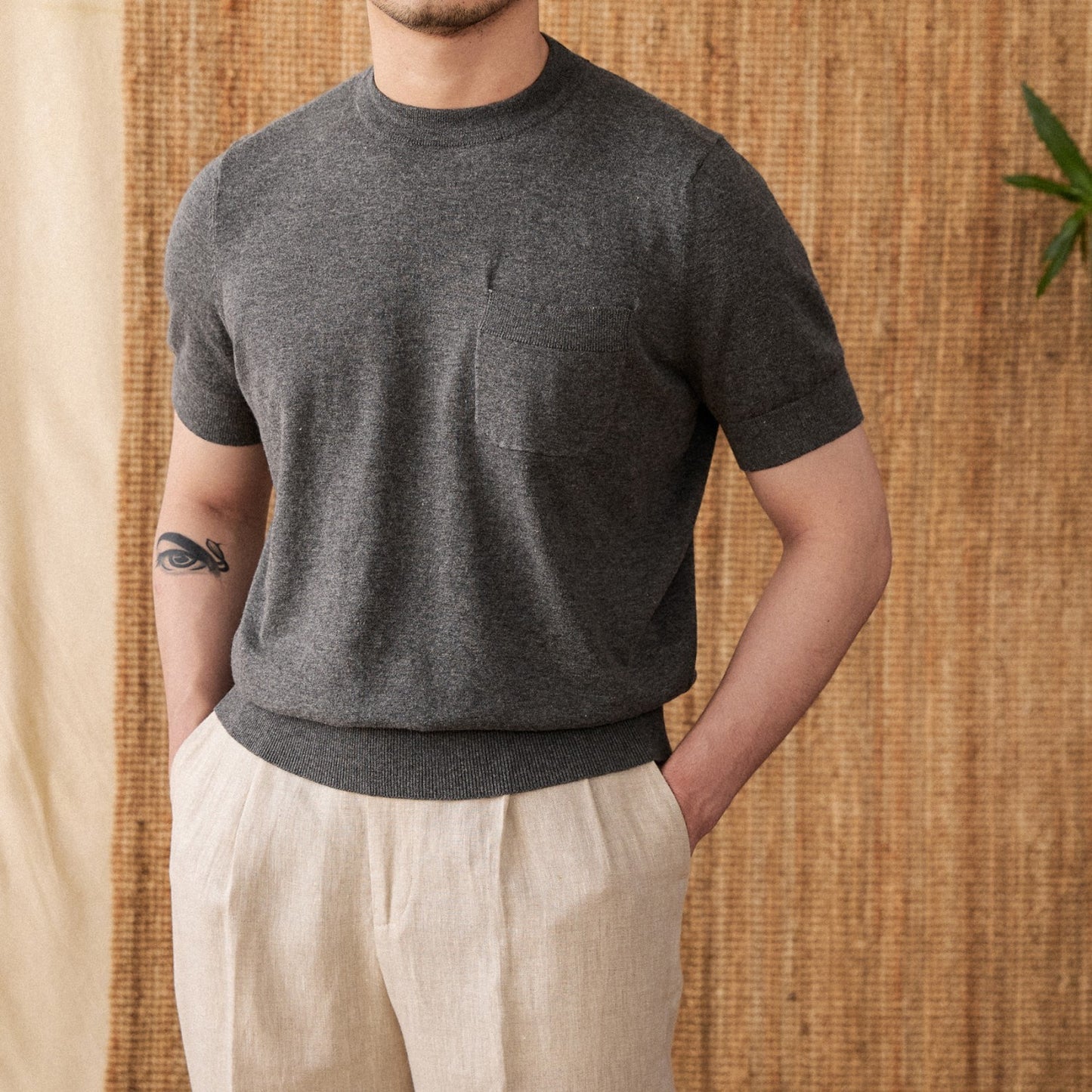 T-shirt tricoté de couleur unie pour homme tendance