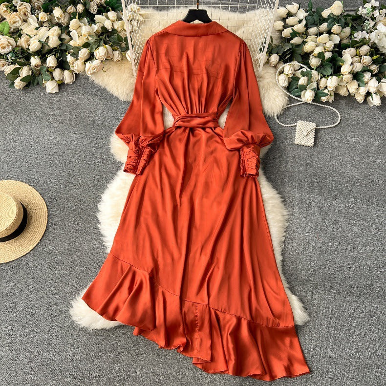 Vestido de falda de traje irregular con volantes y ribete de cintura con cordones de manga larga
