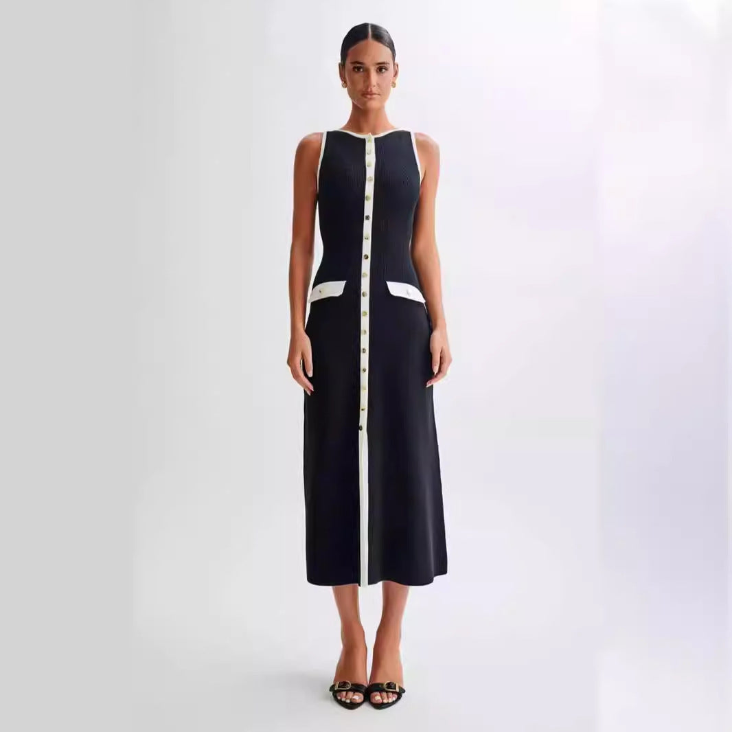 Robe élégante en laine noire pour femme