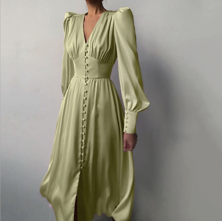 Robe moulante à manches lanternes et taille fine