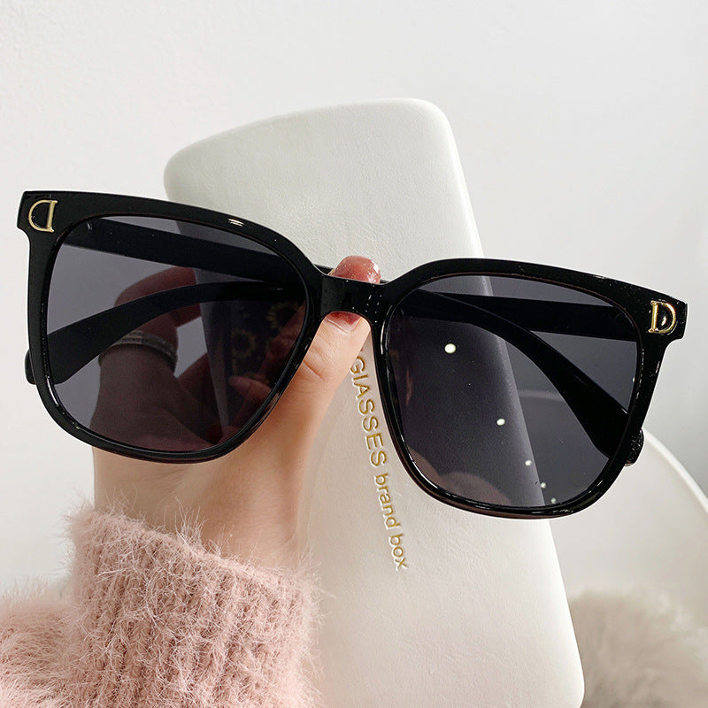 Nuevas gafas de sol de moda delgadas para mujer