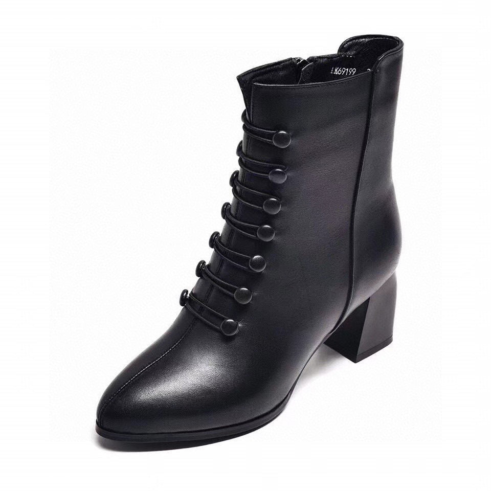 Botas de moda de tacón grueso con doble botonadura y estilo británico