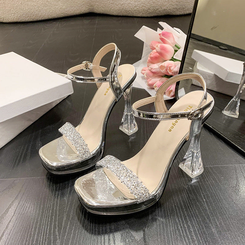 Sandales décontractées à talons épais et très hauts avec boucle et bride transparente et strass