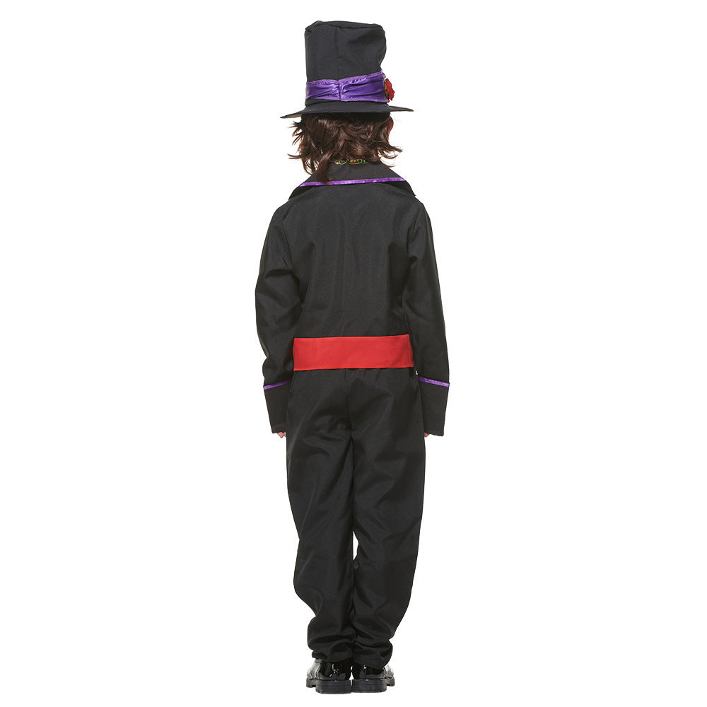 Fête costumée pour petit garçon du Jour des Morts