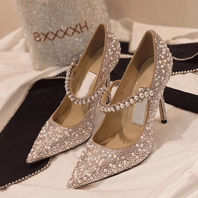 Tacones altos con punta de cristal y tacón de aguja para banquete de hadas