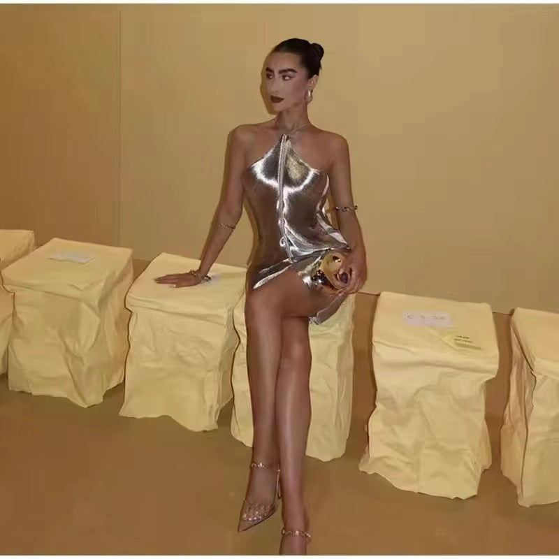 Robe dos nu à pompons tendance